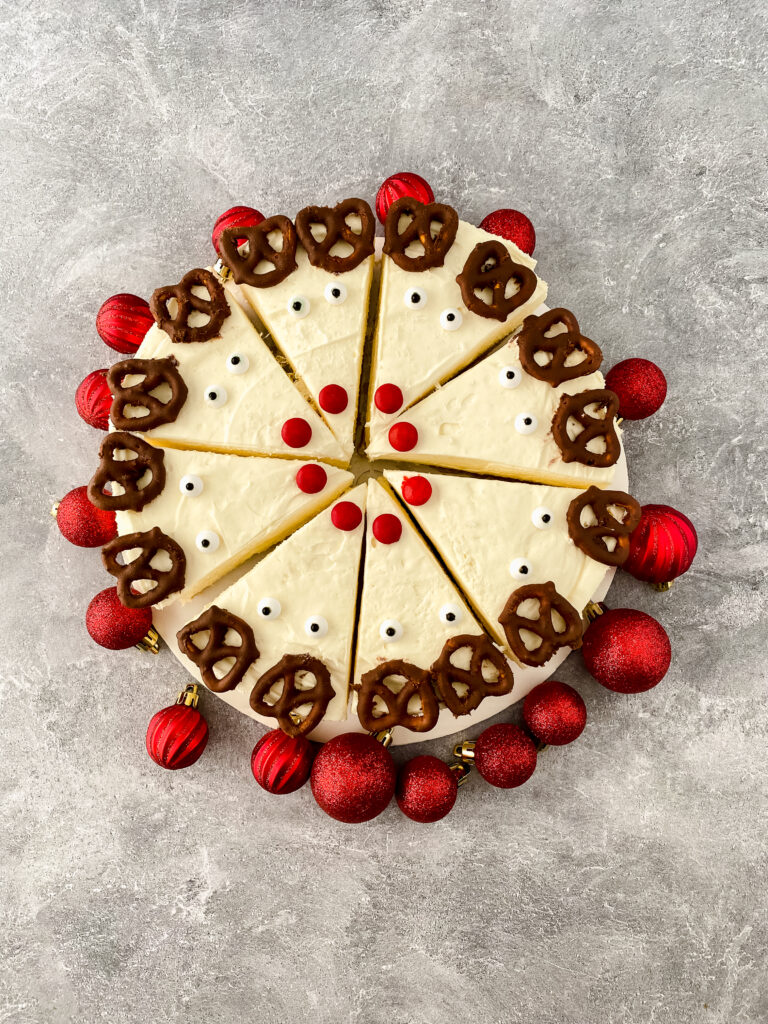 No-Bake Reindeer Cheesecake Recipe at www.chefkimihou.com