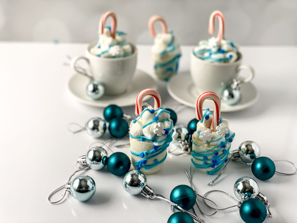 Winter Wonderland Cocoa Bomb Cups at www.chefkimihou.com