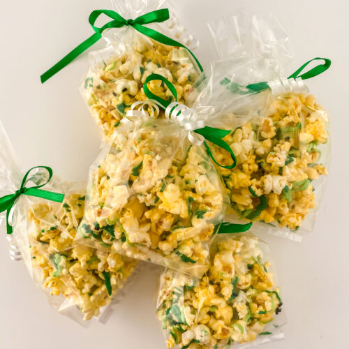 Luck of the Irish Popcorn Treats at www.chefkimihou.com