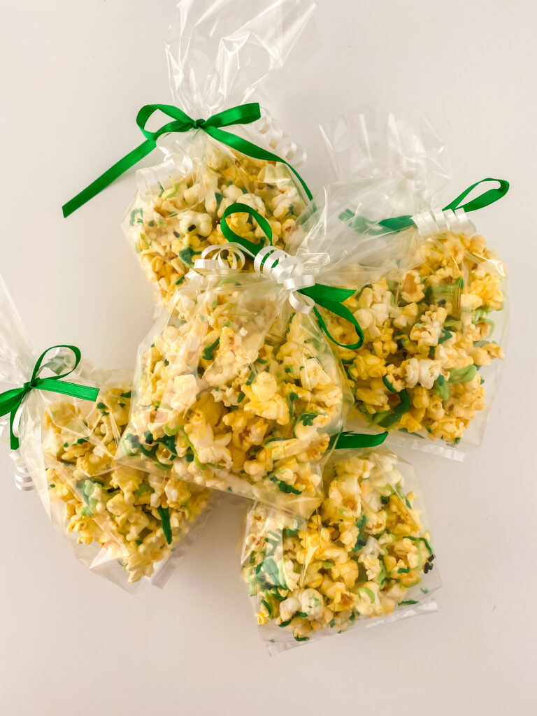 Luck of the Irish Popcorn Treats at www.chefkimihou.com
