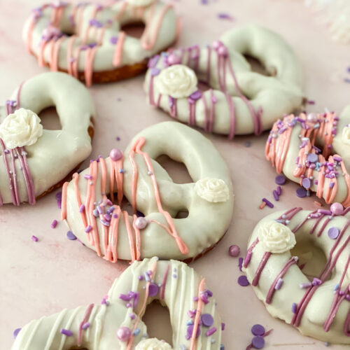 Pink & Purple Stripe Pretzels at www.chefkimihou.com
