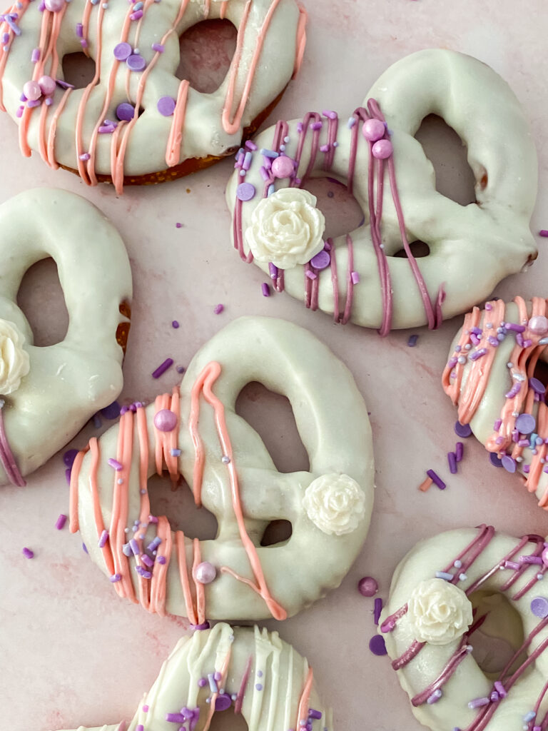Pink & Purple Stripe Pretzels at www.chefkimihou.com