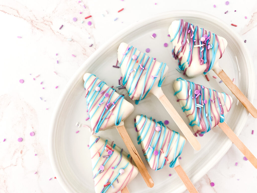 vanilla cheesecake pops at www.chefkimihou.com