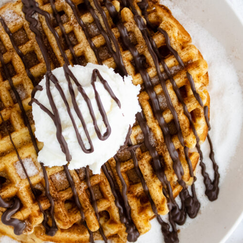 Churro Waffle at www.chefkimihou.com