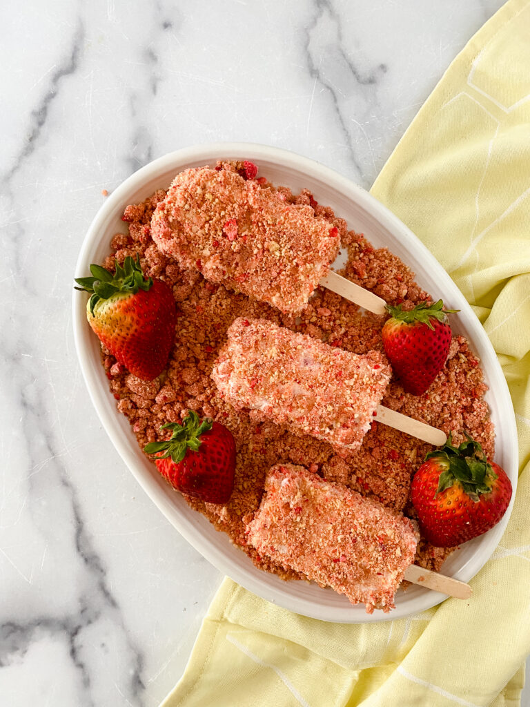 Strawberry Crunch Ice Cream Bars at www.chefkimihou.com