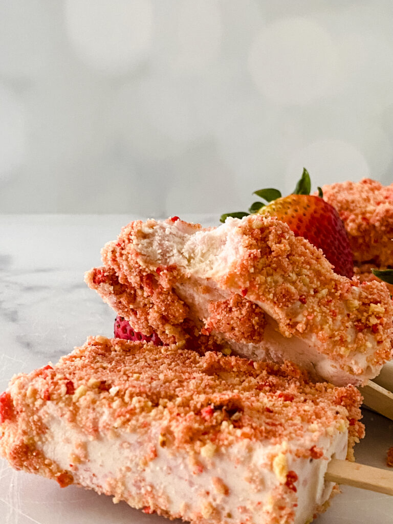 Strawberry Crunch Ice Cream Bars at www.chefkimihou.com