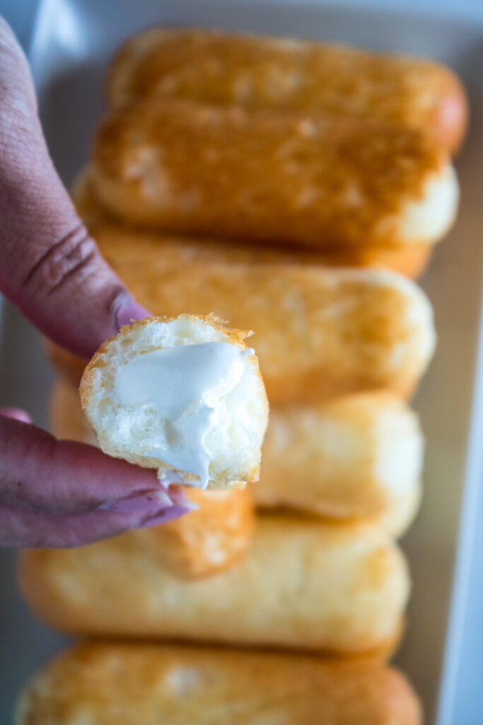 Copycat Twinkies at www.chefkimihou.com
