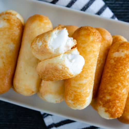 Copycat Twinkies at www.chefkimihou.com