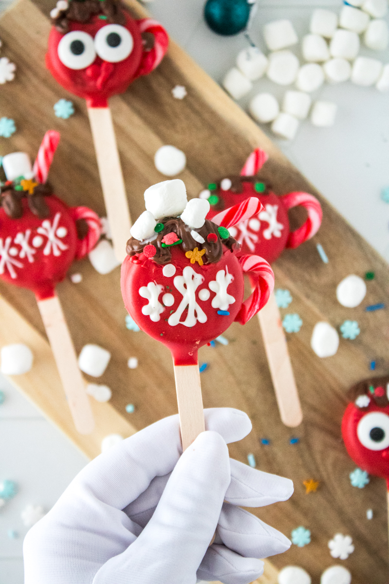 Hot Cocoa Oreo Pops